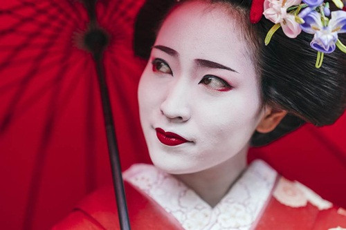 Khổ hơn cả hoàng đế, tướng quân Nhật Bản muốn ngủ với vợ phải xin phép trước Kho hon ca hoang de, tuong quan Nhat Ban muon ngu voi vo phai xin phep truoc