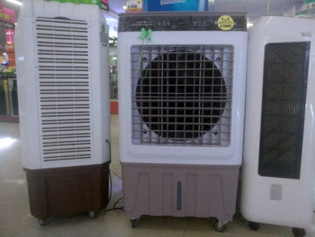 'Tiền mất tật mang' vì tính năng làm lạnh của quạt điều hòa 'Tien mat tat mang' vi tinh nang lam lanh cua quat dieu hoa
