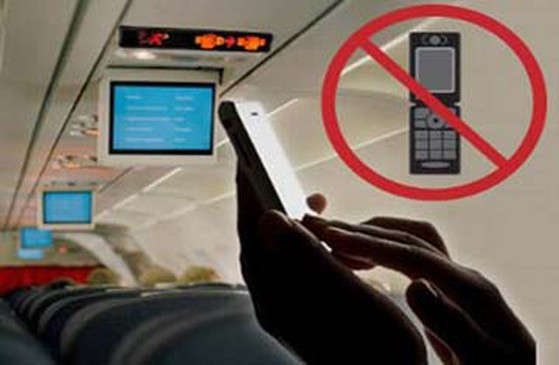 Cấm bật ĐTDĐ trên máy bay - nỗi sợ hoang đường? Cam bat DTDD tren may bay - noi so hoang duong?