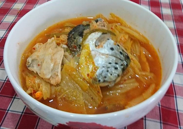Đầu, xương, vụn cá hồi giá vài chục ngàn, ngày bán trăm bộ - Hình 5 Dau, xuong, vun ca hoi gia vai chuc ngan, ngay ban tram bo-Hinh-5