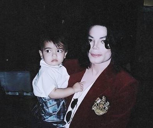 Con trai Michael Jackson ở ẩn sau khi bố mất Con trai Michael Jackson o an sau khi bo mat