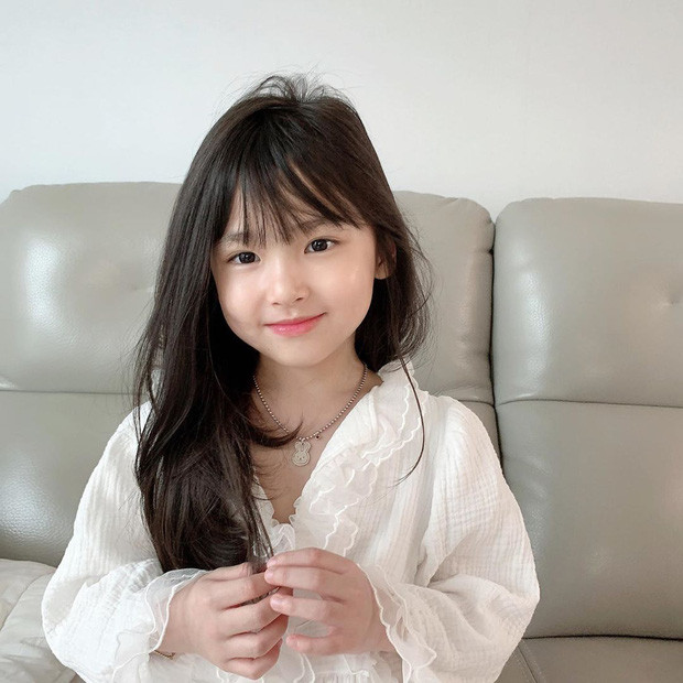 Cô bé xinh xắn phối đồ thì đến người lớn cũng phải học hỏi Co be xinh xan phoi do thi den nguoi lon cung phai hoc hoi