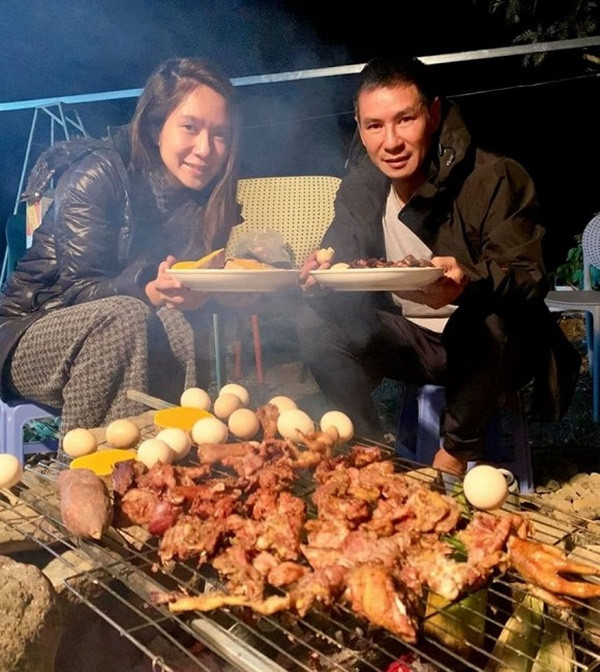 Lý Hải tạo dáng nữ tính khi mặc đồ vợ nhận 'bão like' từ fan Ly Hai tao dang nu tinh khi mac do vo nhan 'bao like' tu fan