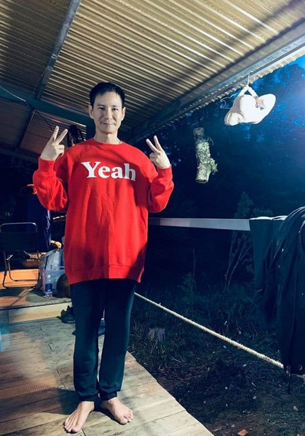 Lý Hải tạo dáng nữ tính khi mặc đồ vợ nhận 'bão like' từ fan - Hình 4 Ly Hai tao dang nu tinh khi mac do vo nhan 'bao like' tu fan-Hinh-4
