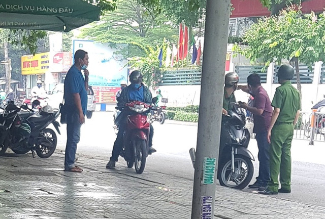 Tìm thấy đơn xin việc trong bao tải chứa thi thể người ở TP.HCM Tim thay don xin viec trong bao tai chua thi the nguoi o TP.HCM