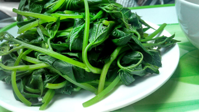 Rau lang ăn không đúng cách cũng thành thuốc độc ảnh 1 Rau lang ăn không đúng cách cũng thành thuốc độc ảnh 1