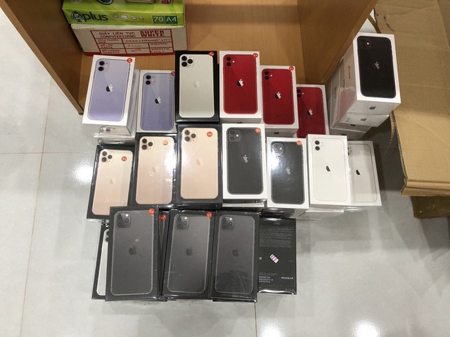 Thiên đường hàng điện tử gắn mác 'xách tay' - Hình 2 Thien duong hang dien tu gan mac 'xach tay'-Hinh-2