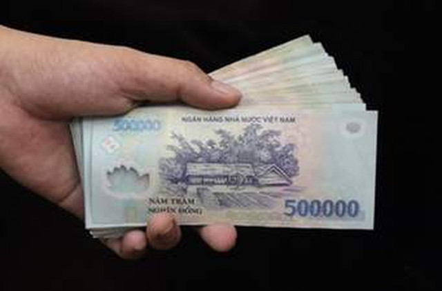 Cho vay 500 triệu lấy lãi cắt cổ 150 triệu/tháng Cho vay 500 trieu lay lai cat co 150 trieu/thang