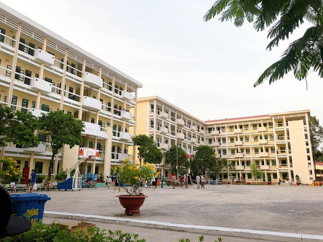 Chùm ảnh cách ly gây bão mạng của Việt kiều - Hình 10 Chum anh cach ly gay bao mang cua Viet kieu-Hinh-10