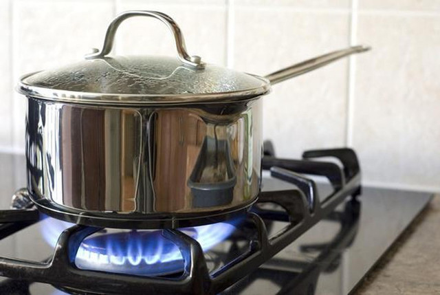 Bí quyết sử dụng bếp gas không tốn nhiên liệu, bà nội trợ đều ưng Bi quyet su dung bep gas khong ton nhien lieu, ba noi tro deu ung