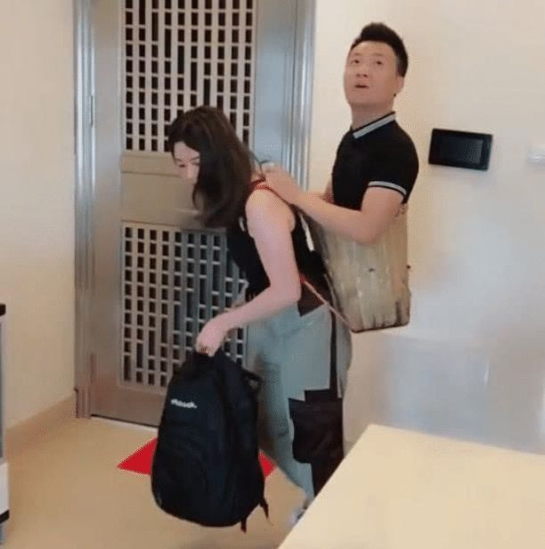 Đôi khuyết tật nổi tiếng Trung Quốc chia tay sau 10 năm gắn bó - Hình 2 Doi khuyet tat noi tieng Trung Quoc chia tay sau 10 nam gan bo-Hinh-2