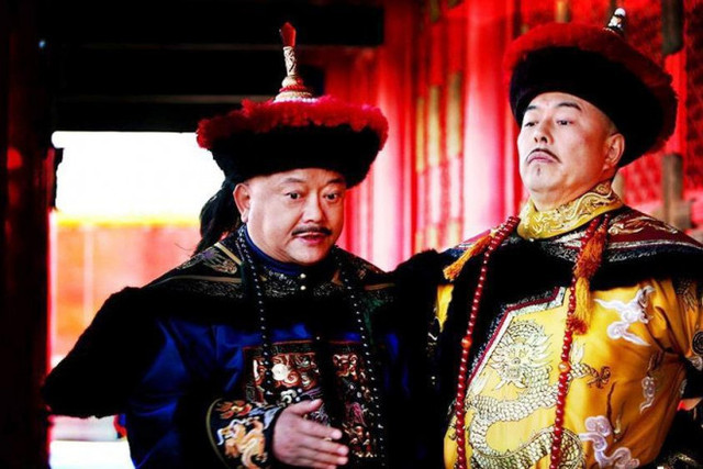Chuyện ít biết về Lưu Dung, Hòa Thân và Kỷ Hiểu Lam - Hình 3 Chuyen it biet ve Luu Dung, Hoa Than va Ky Hieu Lam-Hinh-3