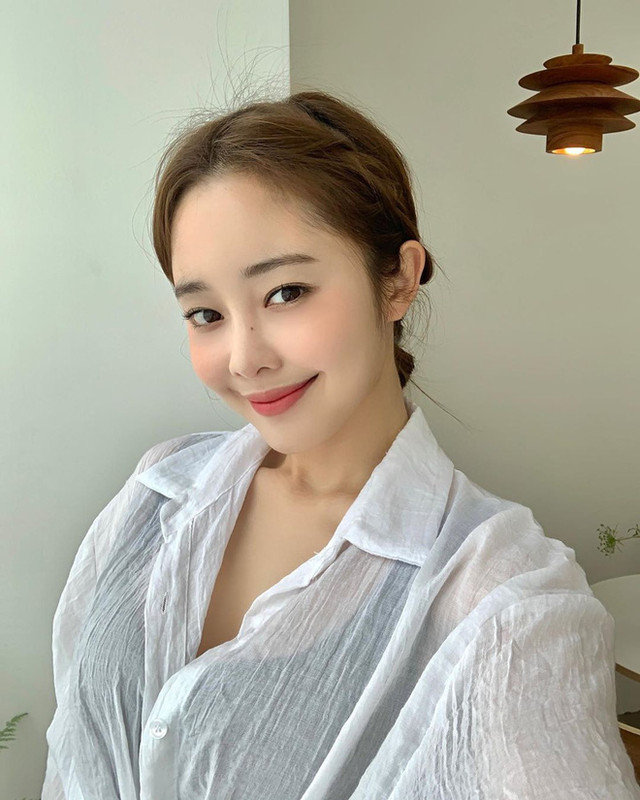 Combo chạy + nhảy dây giúp đùi nhỏ, mông căng - Hình 7 Combo chay + nhay day giup dui nho, mong cang-Hinh-7