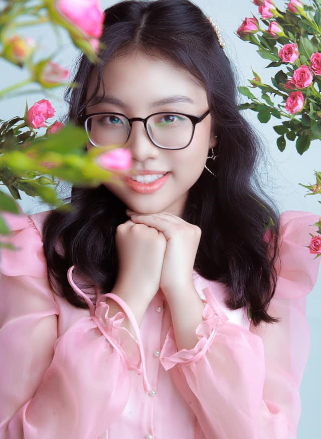 Phương Mỹ Chi: Từ ‘hiện tượng dân ca’ đến ồn ào đời tư - Hình 3 Phuong My Chi: Tu ‘hien tuong dan ca’ den on ao doi tu-Hinh-3