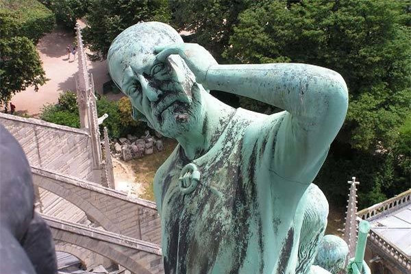 Những bí mật ít ai biết trong Nhà thờ Đức Bà Paris ảnh 5 Những bí mật ít ai biết trong Nhà thờ Đức Bà Paris ảnh 5