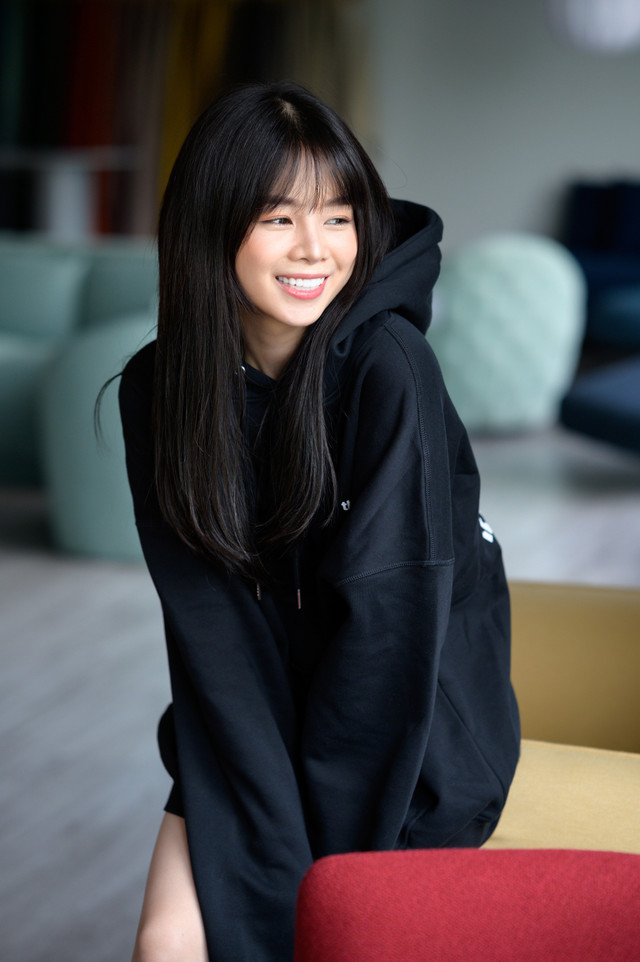 DJ Mie: 'Ba mẹ mất sớm, tôi không biết bấu víu vào ai' - Hình 2 DJ Mie: 'Ba me mat som, toi khong biet bau viu vao ai'-Hinh-2