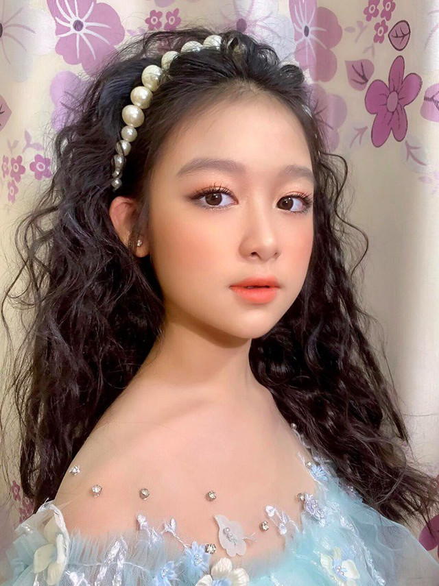 Cặp mẹ con Cần Thơ chiếm spotlight bởi ai nấy đều đẹp - Hình 4 Cap me con Can Tho chiem spotlight boi ai nay deu dep-Hinh-4