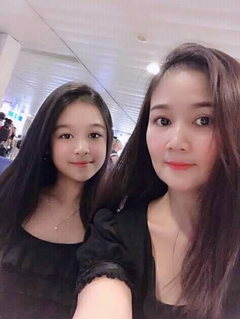 Cặp mẹ con Cần Thơ chiếm spotlight bởi ai nấy đều đẹp Cap me con Can Tho chiem spotlight boi ai nay deu dep