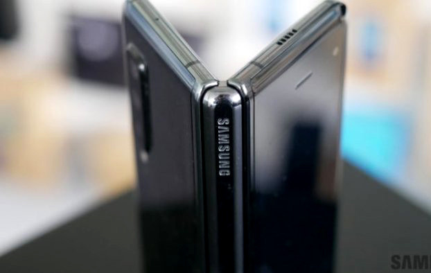 Galaxy Fold 2 sẽ được nâng cấp camera, giá rẻ hơn ảnh 1 Galaxy Fold 2 sẽ được nâng cấp camera, giá rẻ hơn ảnh 1