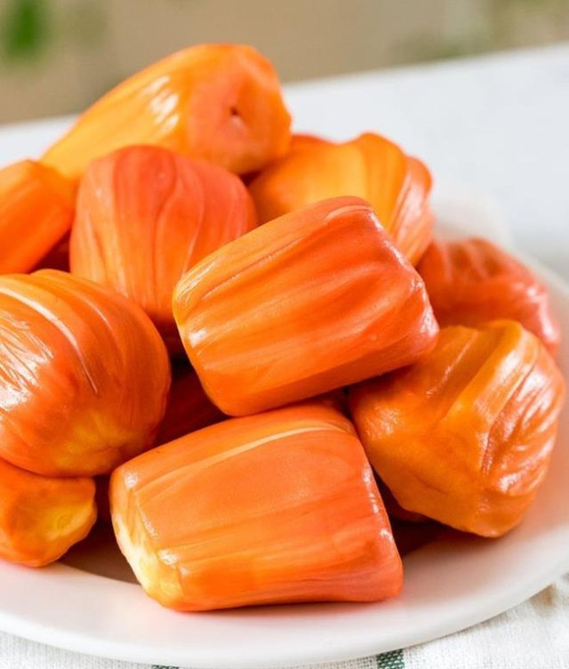 4 loại quả ruột đỏ giá 'chát' vẫn hút khách Việt - Hình 4 4 loai qua ruot do gia 'chat' van hut khach Viet-Hinh-4