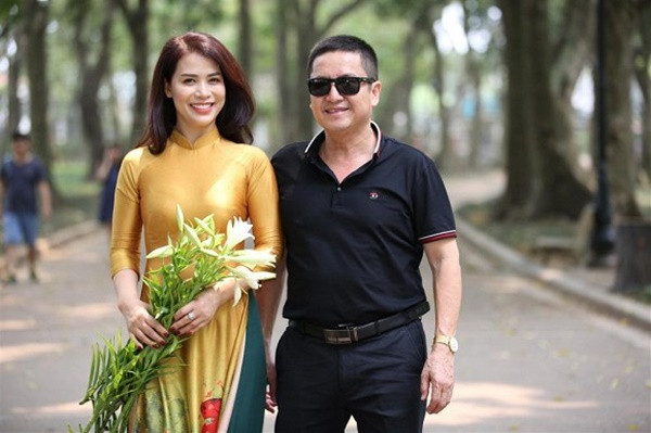NSƯT Chí Trung bức xúc khi dân mạng thi nhau réo tên vợ cũ - Hình 5 NSUT Chi Trung buc xuc khi dan mang thi nhau reo ten vo cu-Hinh-5