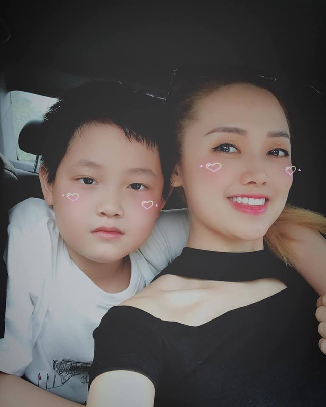 5 cặp đôi yêu đồng giới gây chú ý nhất Vbiz giờ ra sao? - Hình 11 5 cap doi yeu dong gioi gay chu y nhat Vbiz gio ra sao?-Hinh-11