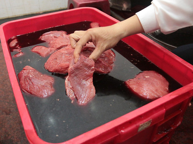 Bỏ qua ngay miếng thịt bò nếu phát hiện ra điều này - Hình 2 Bo qua ngay mieng thit bo neu phat hien ra dieu nay-Hinh-2