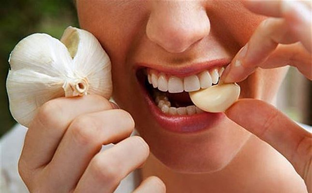 Tỏi rất tốt, nhưng chớ ăn nếu có các bệnh này kẻo mang họa - Hình 2 Toi rat tot, nhung cho an neu co cac benh nay keo mang hoa-Hinh-2