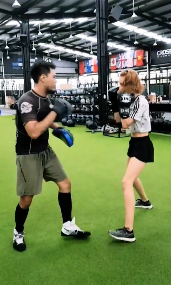 MLee làm thế nào để có đường cong gợi cảm? - Hình 7 MLee lam the nao de co duong cong goi cam?-Hinh-7