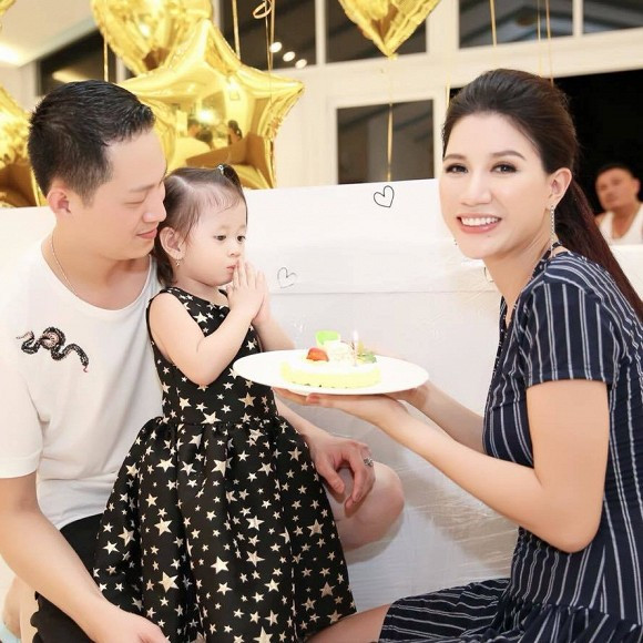 Thay gần 40 người giúp việc, Trang Trần bị chồng chê khó tính - Hình 2 Thay gan 40 nguoi giup viec, Trang Tran bi chong che kho tinh-Hinh-2