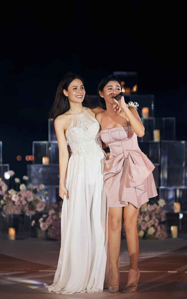 Điểm trùng hợp đặc biệt giữa Phanh Lee và MC Thu Hoài - Hình 12 Diem trung hop dac biet giua Phanh Lee va MC Thu Hoai-Hinh-12