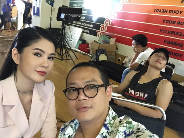 Điểm trùng hợp đặc biệt giữa Phanh Lee và MC Thu Hoài - Hình 7 Diem trung hop dac biet giua Phanh Lee va MC Thu Hoai-Hinh-7