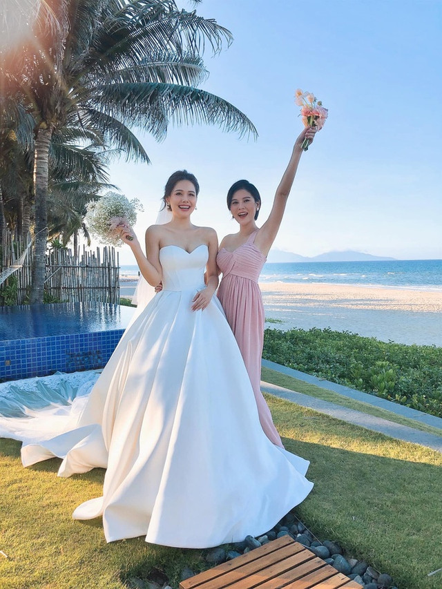 Điểm trùng hợp đặc biệt giữa Phanh Lee và MC Thu Hoài - Hình 13 Diem trung hop dac biet giua Phanh Lee va MC Thu Hoai-Hinh-13