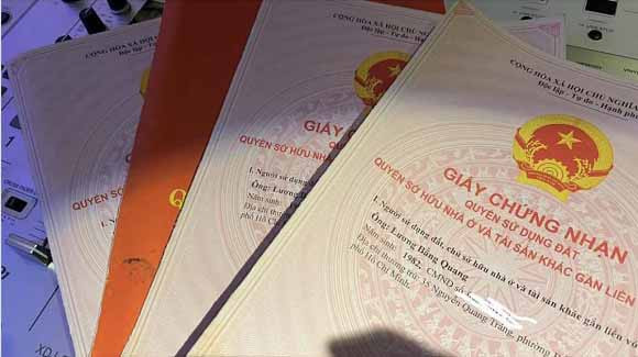 Lương Bằng Quang bị chỉ trích dữ dội vì khoe mẽ sở hữu 4 sổ đỏ Luong Bang Quang bi chi trich du doi vi khoe me so huu 4 so do