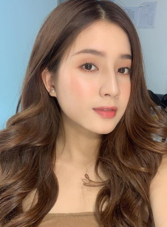 Cuộc sống của nữ chính trong loạt MV làm nên tên tuổi Jack, K-ICM - Hình 8 Cuoc song cua nu chinh trong loat MV lam nen ten tuoi Jack, K-ICM-Hinh-8