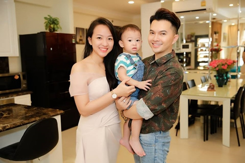 Sao nam Vbiz lấy vợ sinh con vẫn bị nghi ngờ 'bóng kín' - Hình 5 Sao nam Vbiz lay vo sinh con van bi nghi ngo 'bong kin'-Hinh-5