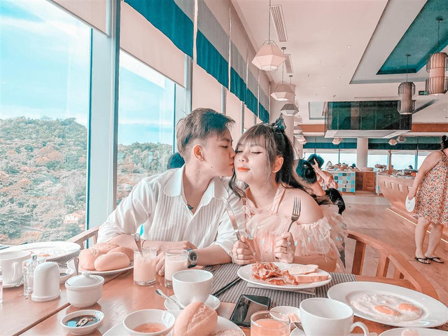 Cặp đồng tính đình đám giới LGBT Việt khoe chuẩn bị có con - Hình 5 Cap dong tinh dinh dam gioi LGBT Viet khoe chuan bi co con-Hinh-5