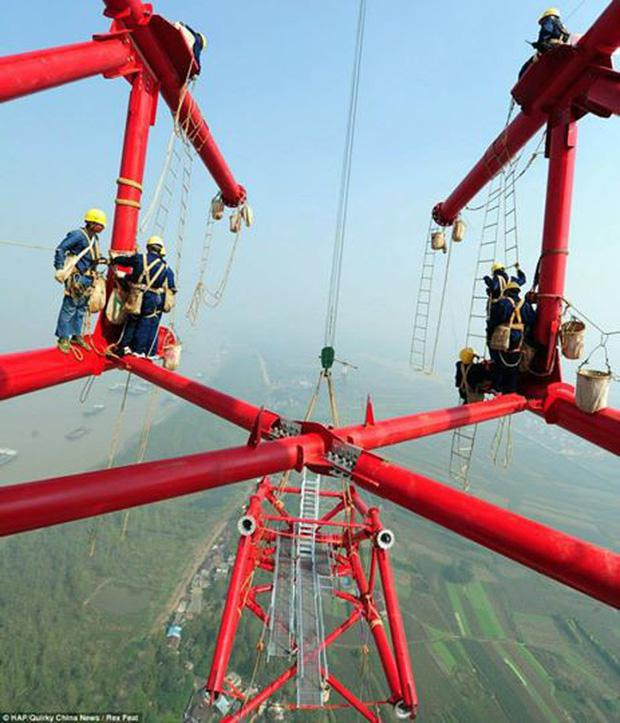 7 nghề được trả lương vô cùng hậu hĩnh nhưng chả mấy ai dám làm - Hình 4 7 nghe duoc tra luong vo cung hau hinh nhung cha may ai dam lam-Hinh-4