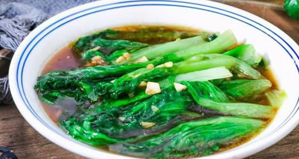 Loại rau dân dã giàu canxi hấp 36 lần canh xương heo - Hình 2 Loai rau dan da giau canxi hap 36 lan canh xuong heo-Hinh-2