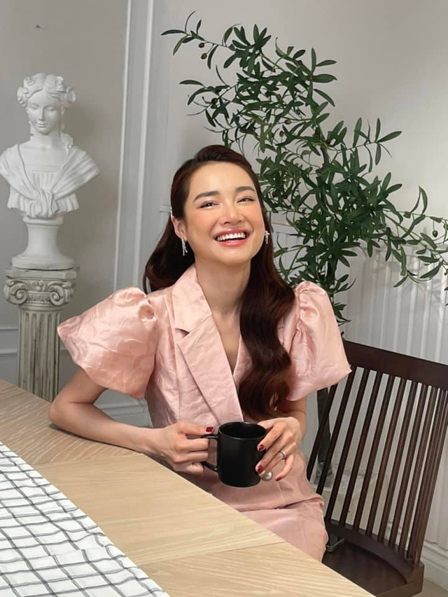 Nhã Phương gây hoảng với thân hình gầy gò thiếu sức sống Nha Phuong gay hoang voi than hinh gay go thieu suc song