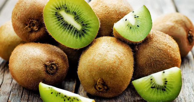 Kiwi xanh cuối mùa tràn ngập trên các group mạng xã hội, giá giảm đáng kể - Hình 5 Kiwi xanh cuoi mua tran ngap tren cac group mang xa hoi, gia giam dang ke-Hinh-5