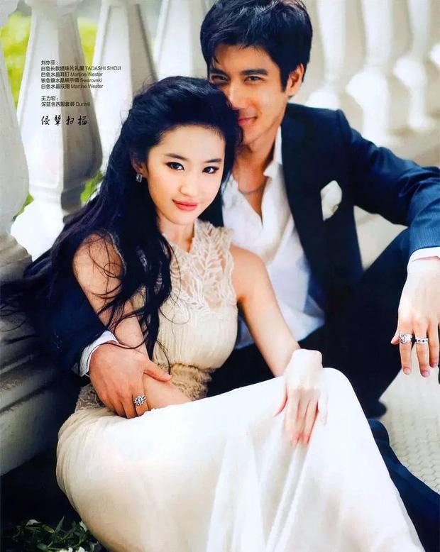 Vương Lực Hoành dòm vòng 3 Lưu Diệc Phi, đụng chạm loạt sao nữ - Hình 4 Vuong Luc Hoanh dom vong 3 Luu Diec Phi, dung cham loat sao nu-Hinh-4