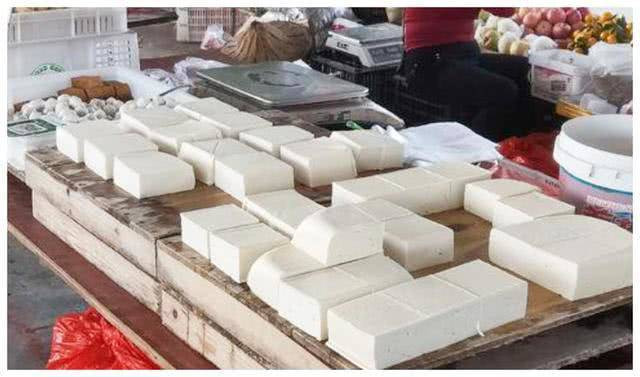 Cách phân biệt đậu phụ sạch và loại có chứa thạch cao - Hình 2 Cach phan biet dau phu sach va loai co chua thach cao-Hinh-2