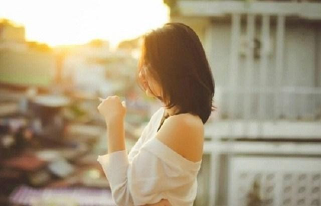 Về muộn thấy "cảnh nóng" của chồng, vợ tặng luôn món quà "bật ngửa" Ve muon thay