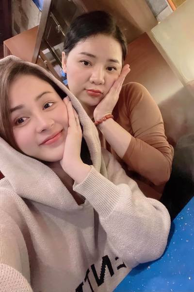 Mối quan hệ đặc biệt giữa Lương Thu Trang và diễn viên "Hương vị tình thân" - Hình 7 Moi quan he dac biet giua Luong Thu Trang va dien vien