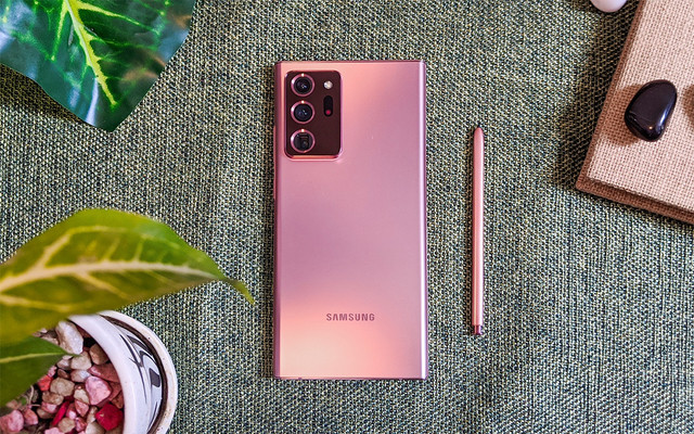 Những smartphone vắng mặt trong năm 2021 - Hình 3 Nhung smartphone vang mat trong nam 2021-Hinh-3