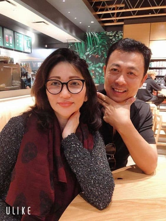 Hình ảnh hiếm hoi thời trẻ của bà xã danh hài Vân Sơn - Hình 2 Hinh anh hiem hoi thoi tre cua ba xa danh hai Van Son-Hinh-2