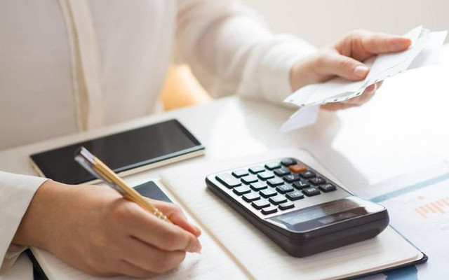 4 cách chi tiêu khiến bạn khó thoát nghèo, có 2/4 đừng mong giàu có - Hình 2 4 cach chi tieu khien ban kho thoat ngheo, co 2/4 dung mong giau co-Hinh-2