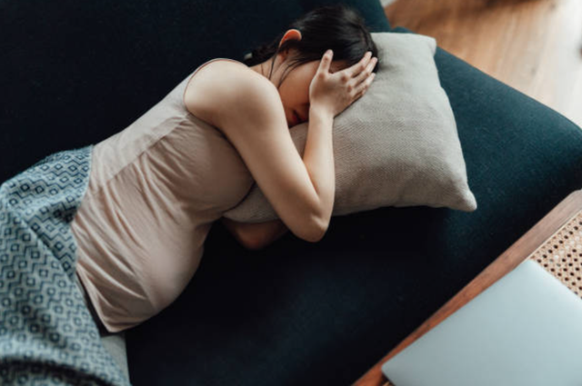 Bụng chửa vượt mặt mà vẫn bị chồng "đòi gần gũi", không lúc nào yên Bung chua vuot mat ma van bi chong
