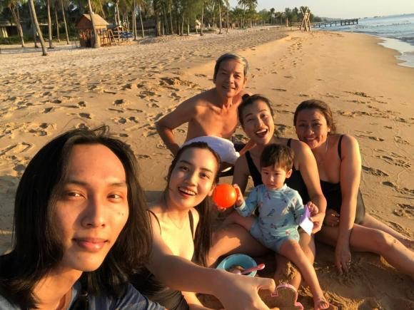 Hé lộ chân dung hai người em kín tiếng của MC Hoàng Oanh He lo chan dung hai nguoi em kin tieng cua MC Hoang Oanh